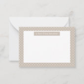 White On Beige Polka Dots Pattern Custom Text Mitteilungskarte (Vorderseite)