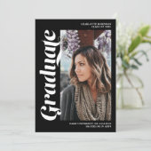 White on black graduate script 3 Foto Abschluss Einladung (Stehend Vorderseite)