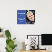 White On Blue Celebration of Life Memorial Foto P Poster (Heimbüro)