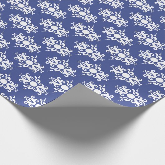 White on Navy Blue Damask v2 Geschenkpapier (Ecke)