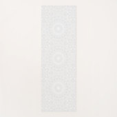 White on White Minimal Mandala Muster Yogamatte (Vorderseite)