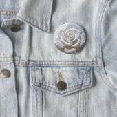 White on White - Skulptur Rose Button (Beispiel)
