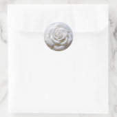 White on White - Skulptur Rose Runder Aufkleber (Tasche)