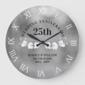 White Orchids Silver Wedding Anniversary Keepake Große Wanduhr (Vorderseite)