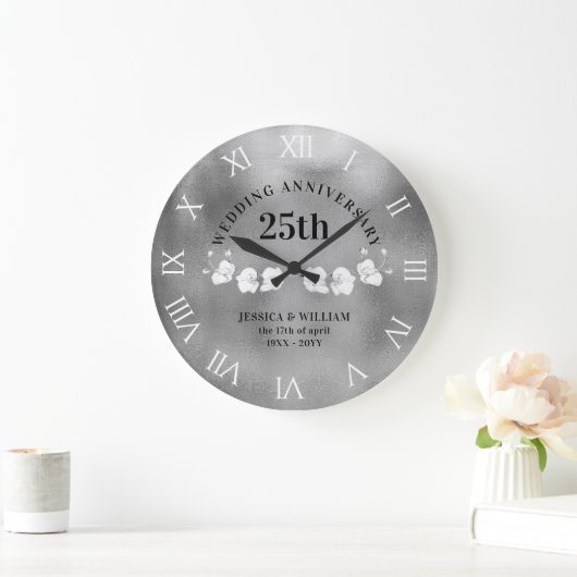 White Orchids Silver Wedding Anniversary Keepake Große Wanduhr (Zuhause)