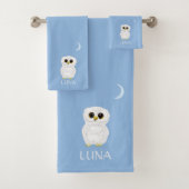 White Owl & Crescent Moon auf Sky Blue Badhandtuch Set (Insitu)