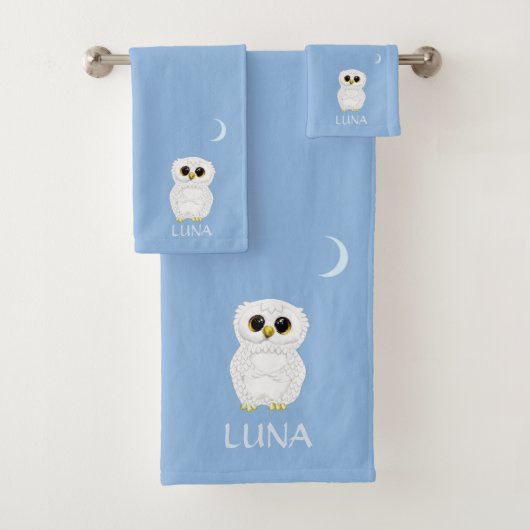 White Owl & Crescent Moon auf Sky Blue Badhandtuch Set (Insitu)