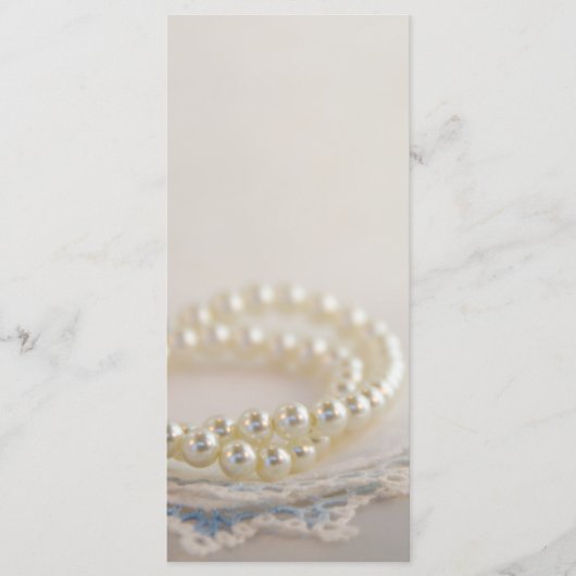 White Pearls und Blue Lace Wedding Programm (Vorderseite)