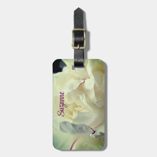 White Peony Blume in Bloom Nah up Personalisiert Gepäckanhänger (Vorderseite vertikal)