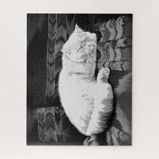 White Persian Sleeping Cat Puzzle (Vertikal)