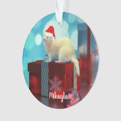 White Pet Ferret in Weihnachtsmannmütze Ornament (Vorderseite)