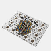 🤍 White Pharaoh Mummy Doormat 🎃 👑 Fußmatte (Schrägansicht)