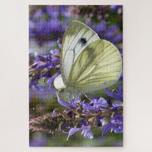 White Pieris Rapae Butterfly. Puzzle (Vertikal)