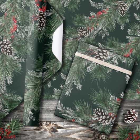 White Pine Cones Silver Spruce Red Berries Garland Geschenkpapier