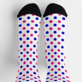 White Pink Blue Polka Dot Pattern Socken (Oben)