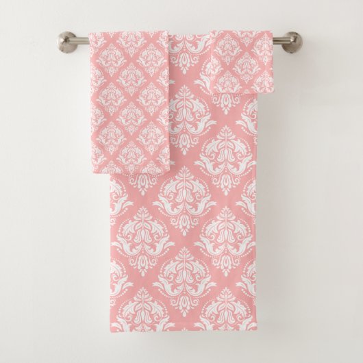 White & Pink Floral Damasks Pattern Badhandtuch Set (Insitu)