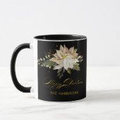 White Poinsettia & Frohe Weihnachtskalligraphie Tasse (Links)