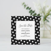 White Polka Dot Elegant Calligraphy Save the Date (Stehend Vorderseite)