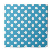 White Polka Dots auf Peacock Blue Background Fliese (Vorderseite)