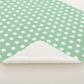 White Polka Dots on Sage Green Sherpadecke (3/4)