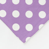 White Polka Dots on Thistle Lila Fleecedecke (Ecke)