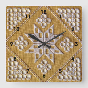 White PRINTED cutwork embroidery 2 on linen custom Quadratische Wanduhr