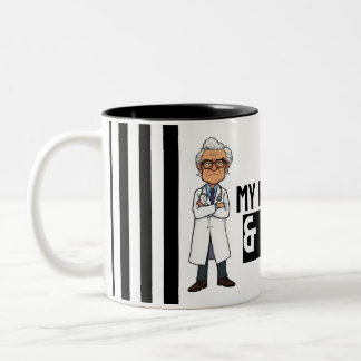 White Prison Stripe cartoon grumpy senior doctor Zweifarbige Tasse