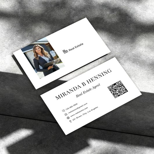 White Professional Real Estate Agent Photo QR Code Visitenkarte