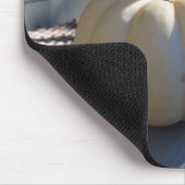 White Pumpkin auf dem Rail - Martha's Vineyard Mousepad (Ecke)