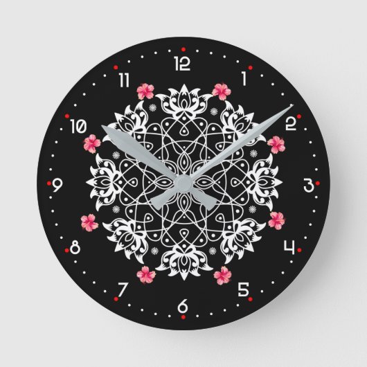 White Rangoli mit Hibiskus Runde Wanduhr (Vorderseite)