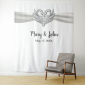 White Ribbon Silver Swans Hochzeitskugel Wandteppich (Beispiel)