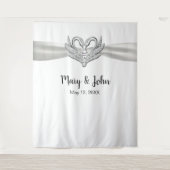 White Ribbon Silver Swans Hochzeitskugel Wandteppich (Vorderseite)