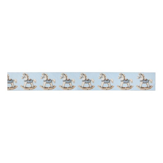 White Rocking Horse Blue Checkered Saddle Ripsband (Vorderseite)