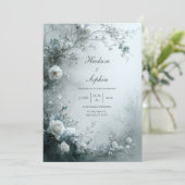 White Rose and Dusty Blue Mist Winter Wedding Einladung (Stehend Vorderseite)