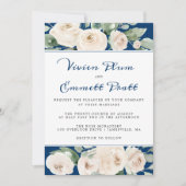 White Rose Floral on Navy Blue Wedding Einladung (Vorderseite)