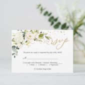 White Rose Greenery Wedding Rsvp Reply Card Einladung (Stehend Vorderseite)