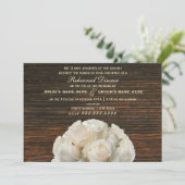 White Roses & Barnwood Rustikale Probe Abendessen Einladung (Stehend Vorderseite)