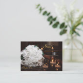 White Roses & Candlelight Wedding Table Platzkarte (Stehend Vorderseite)