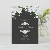 White Roses Floral & Charcoal Gray Wedding Einladung (Stehend Vorderseite)