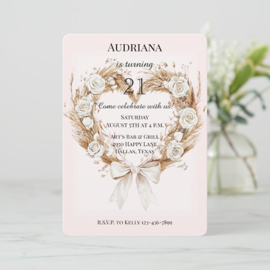 White Roses Floral Heart Bow Birthday Einladung (Stehend Vorderseite)