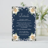 White Roses Snowflake Weihnachten Hochzeit Details Begleitkarte (Stehend Vorderseite)