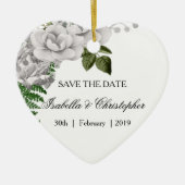 White Roses und Ferns Wedding speichern das Datum Keramik Ornament (Vorne)