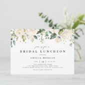 White Roses und Hydrangeas Bridal Luncheon Einladung (Stehend Vorderseite)