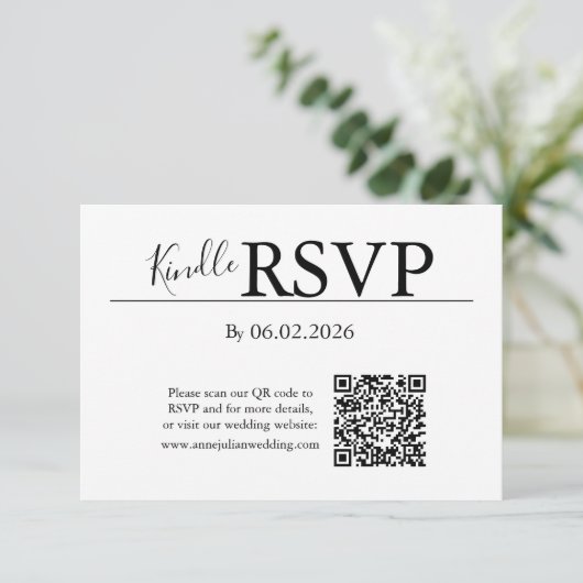 White RSVP QR Code Card for Modern Wedding (Stehend Vorderseite)
