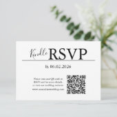 White RSVP QR Code Card for Modern Wedding Karte (Stehend Vorderseite)
