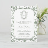White Sage Green Chinoiserie Crest Photo Wedding Save The Date (Stehend Vorderseite)