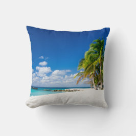 White Sand. Turquoise water. Memorie Throw Pillow Kissen