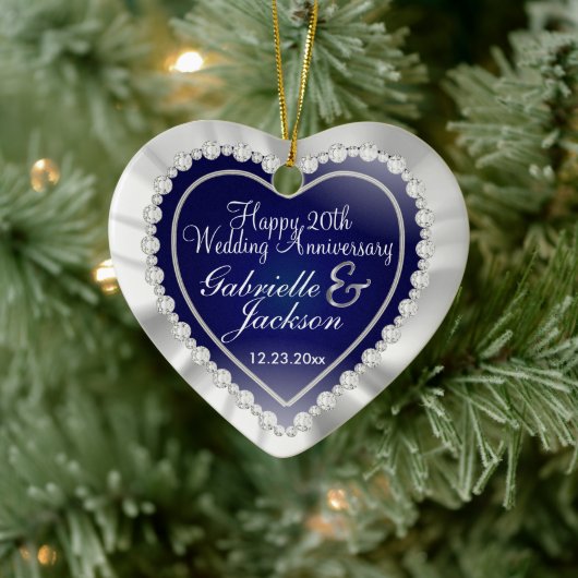 White Satin & Diamonds Wedgeake |Navy Blue Keramik Ornament (Baum)