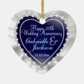 White Satin & Diamonds Wedgeake |Navy Blue Keramik Ornament (Vorne)