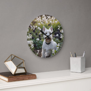 White Scottish Terrier mit Schwarz-weißen Rose, Große Wanduhr